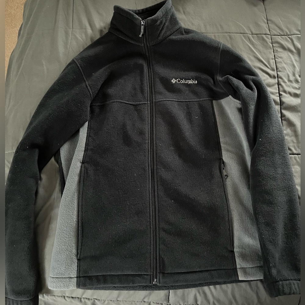 Black Columbia Sweatshirt
